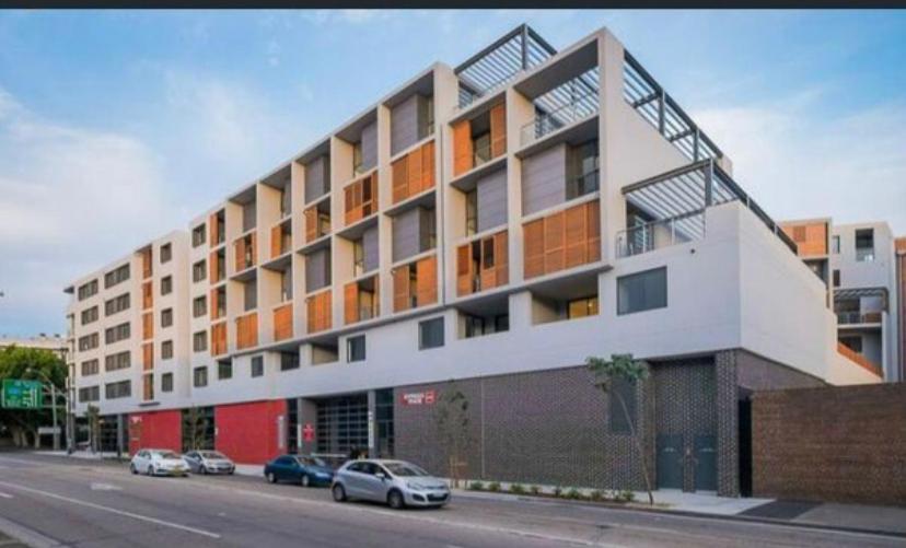 Pier 99 Pyrmont Apartment *